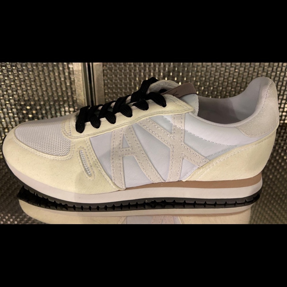 White Sporty sneakers